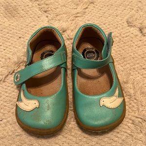 Livie and Luca size 8